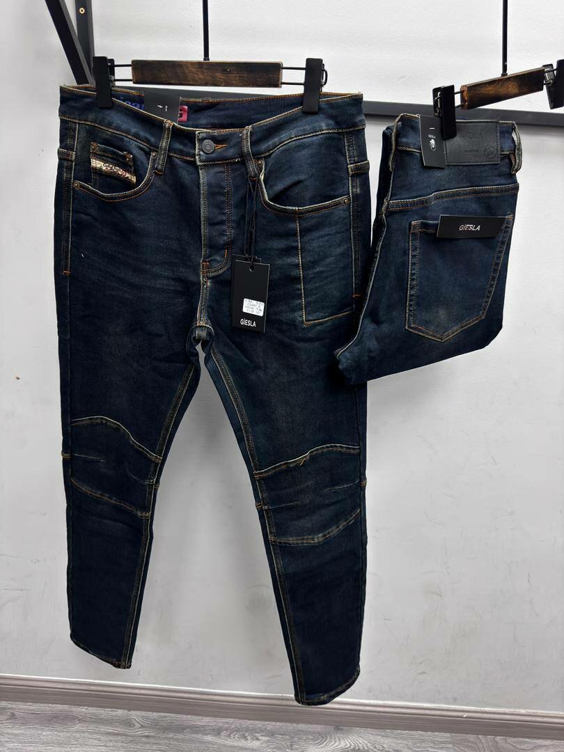 Jeans slim pour hommes