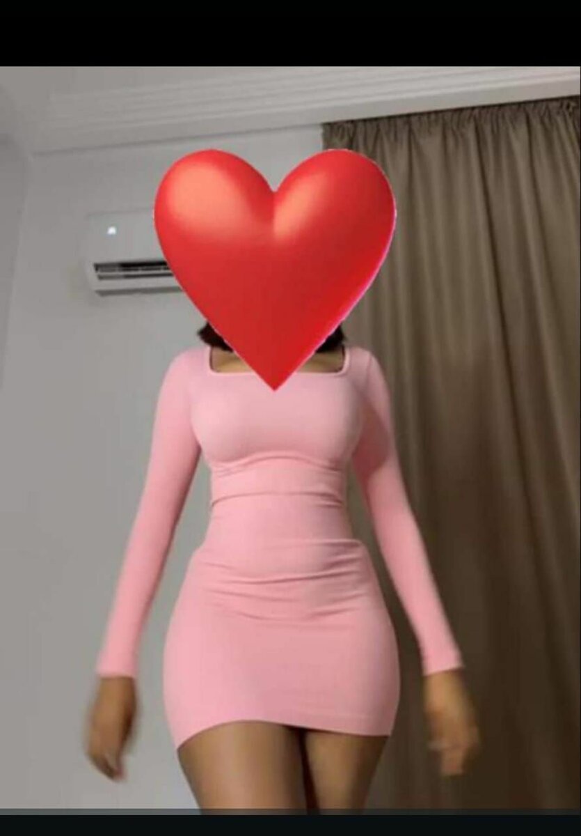 Robe moulante à manches longues