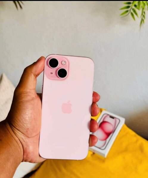 iPhone 13 Rose