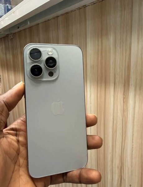 iPhone 14 Pro 256 Go Argent
