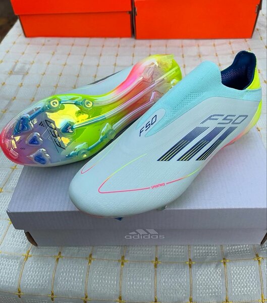 Chaussures de football légères
