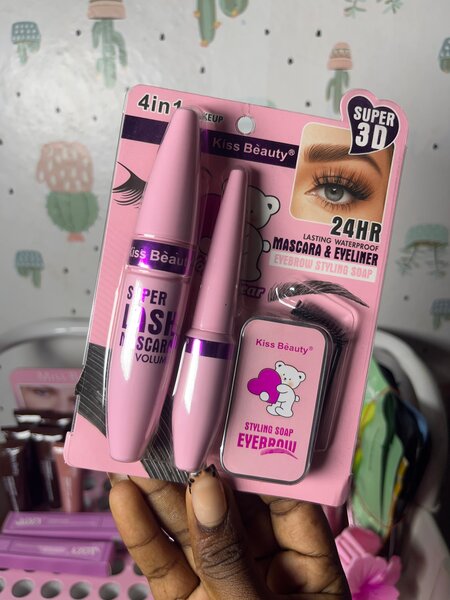 Coffret de maquillage 4 en 1