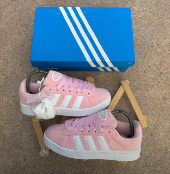 Baskets roses en daim