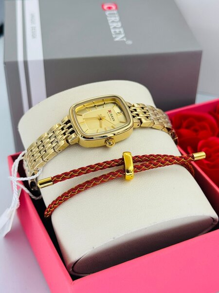 Montre femme Curren dorée - Bracelet en acier