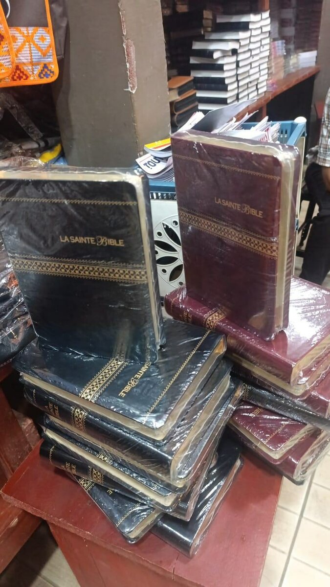 La Sainte Bible à grand caract