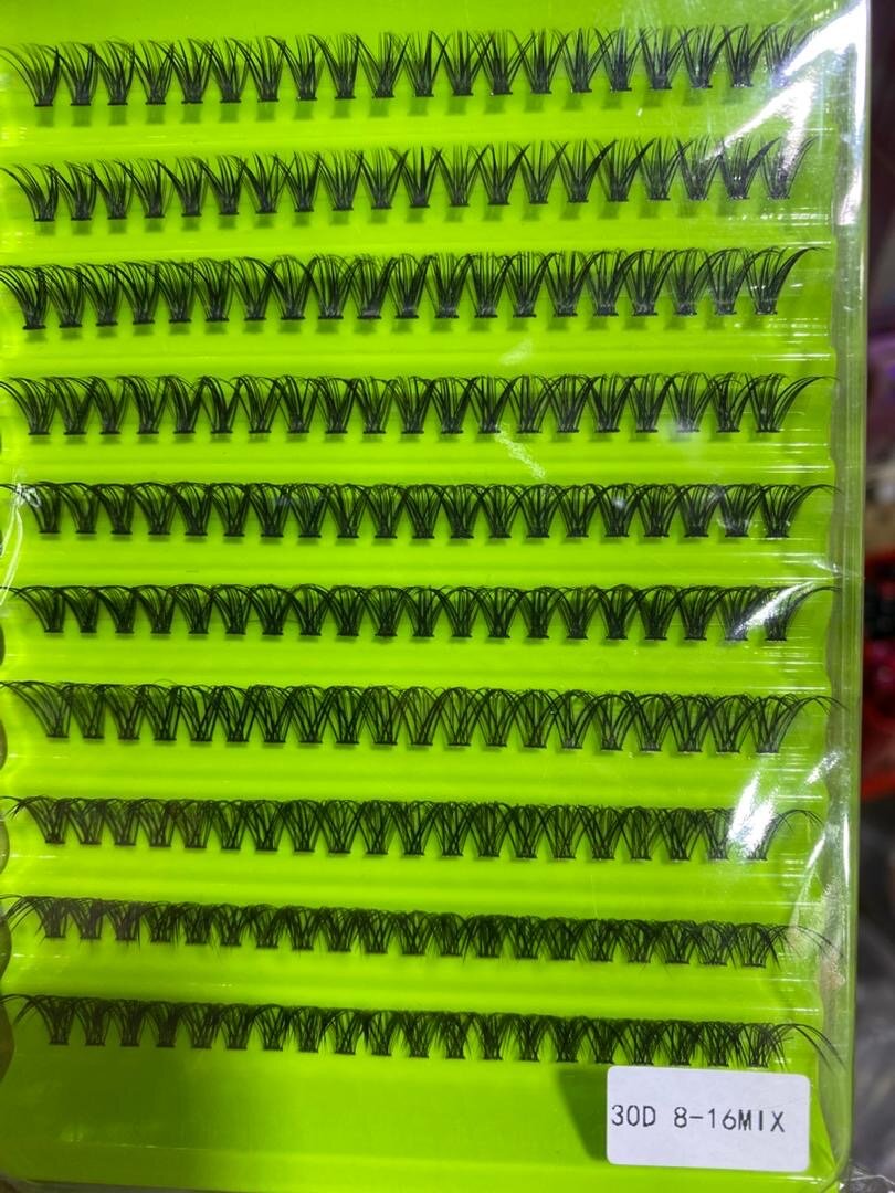 Faux Cils en Grappes 3D