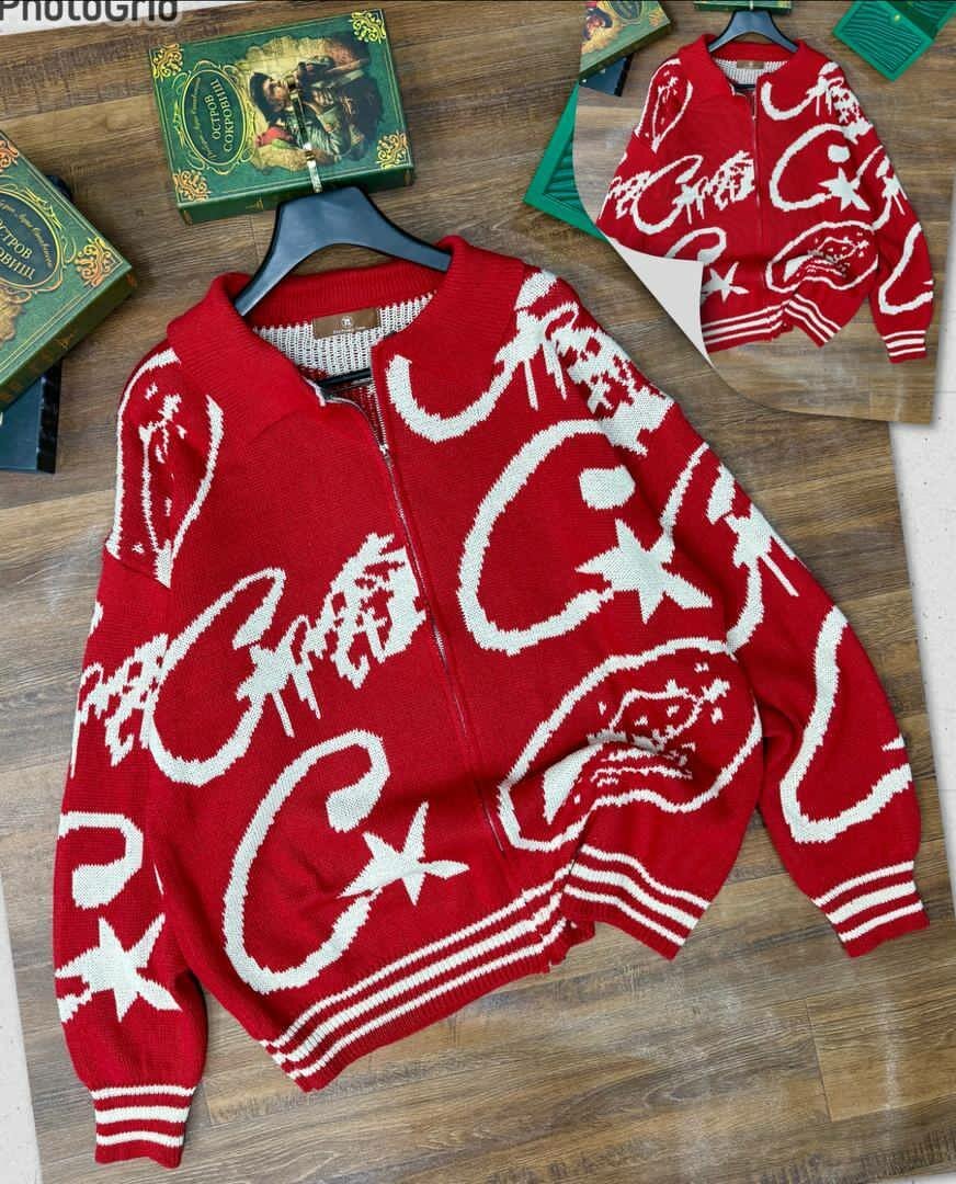 Veste en tricot à capuche et fermeture éclair