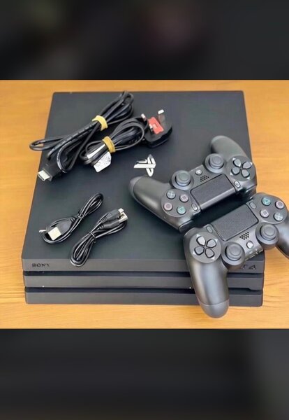 Console PS4 pro craque