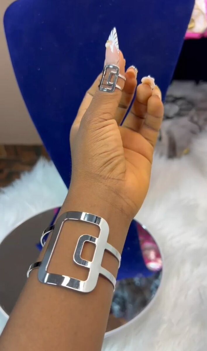 Bracelets en métal élégants