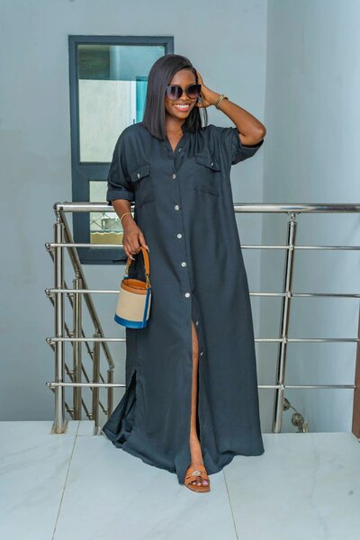 Robe chemise élégante noire