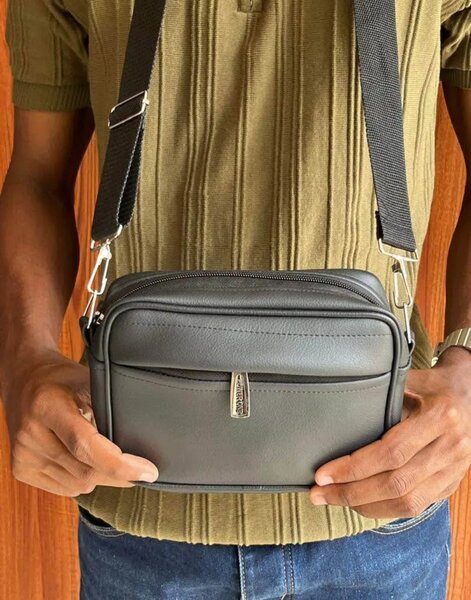 Sacoche bandoulière homme élégante