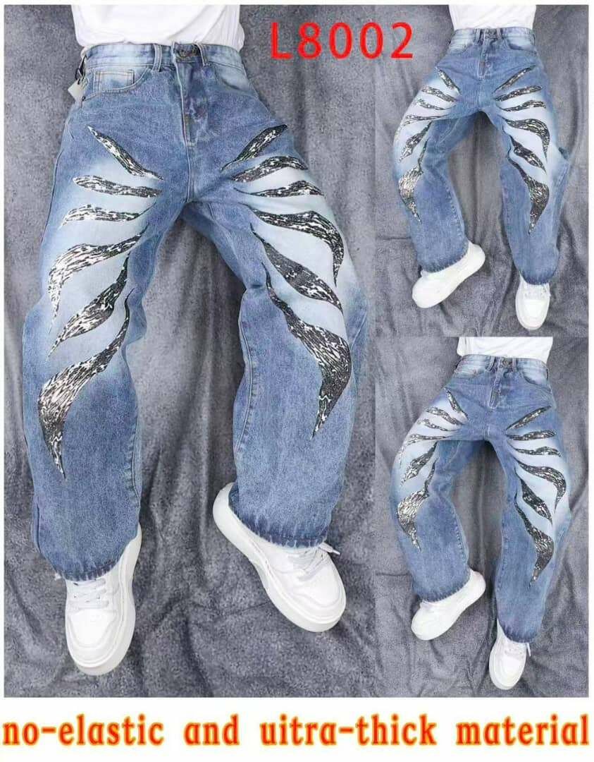 Jeans larges tendance motifs
