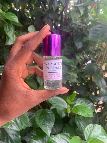 Essence de parfum Ana Abiyedh