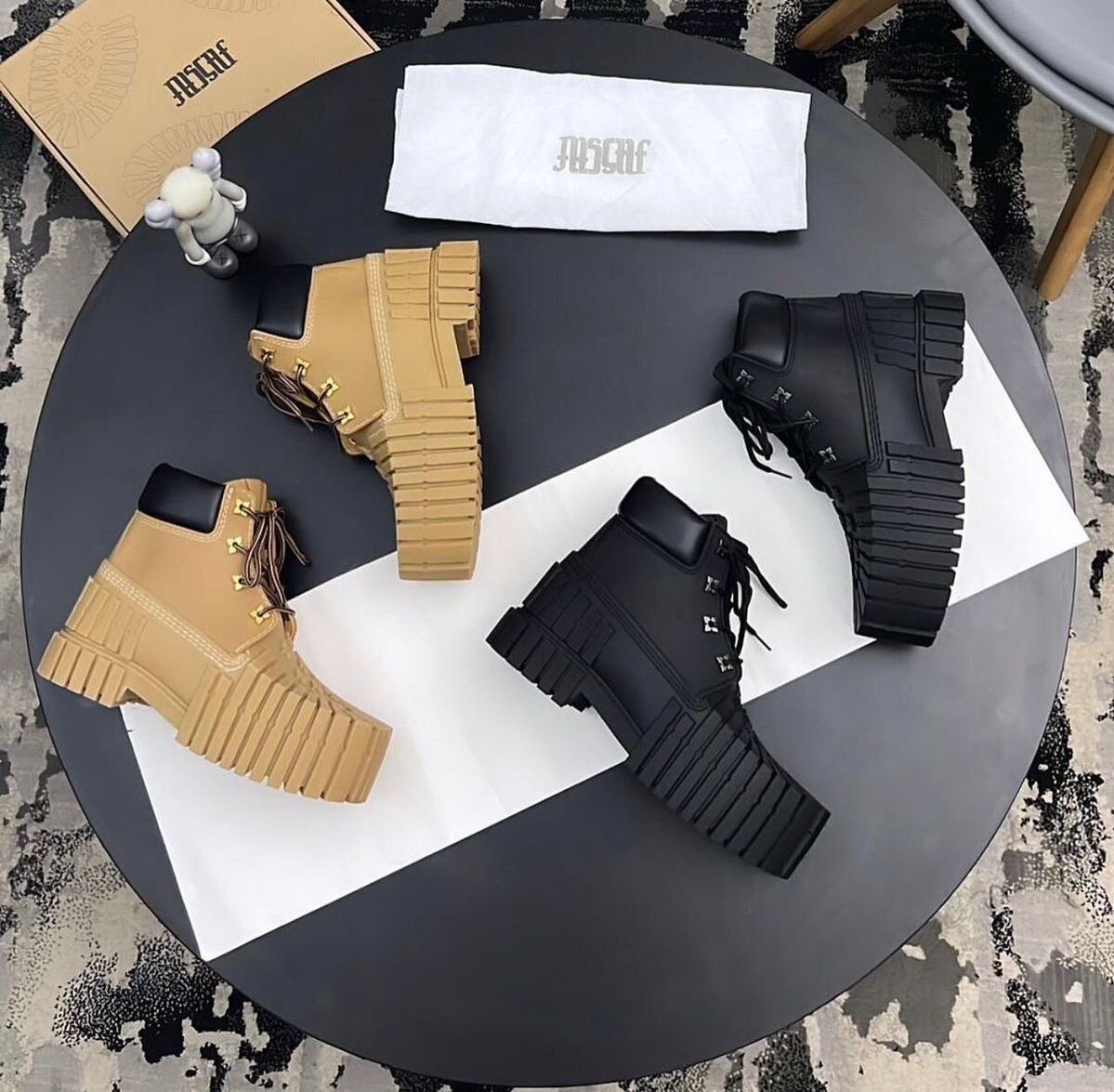 Bottes robustes anti-dérapantes