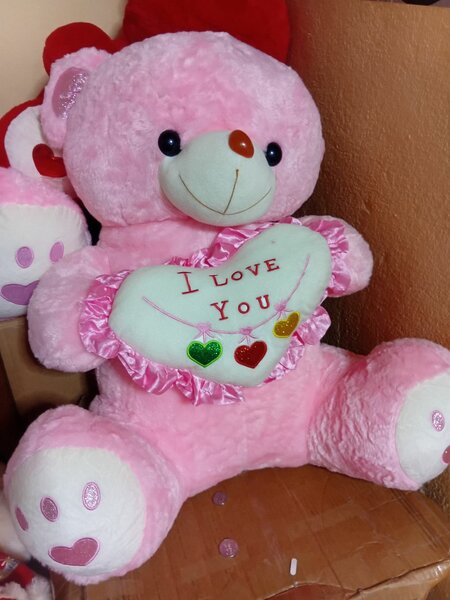 Ours en peluche géant rose