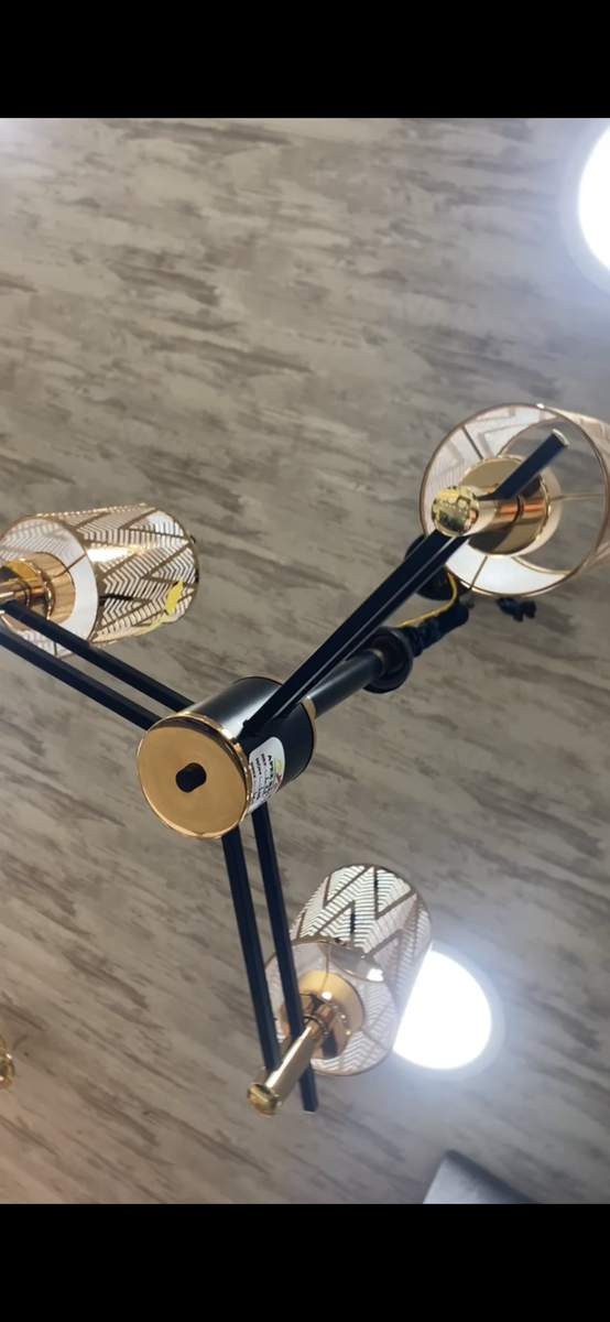 Lampe à suspension moderne en noir et or