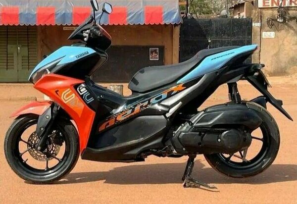 Yamaha Moto scooter thermique