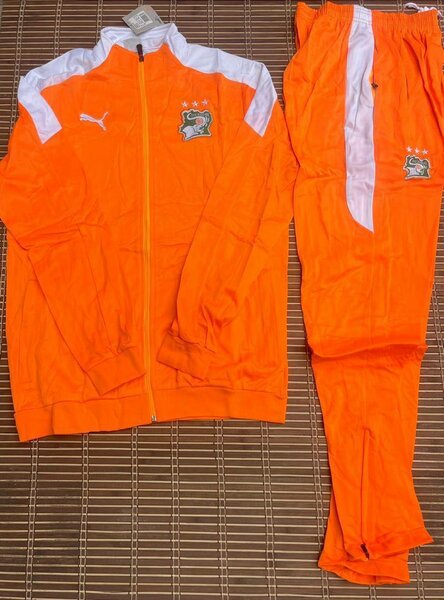 Survêtement de sport orange