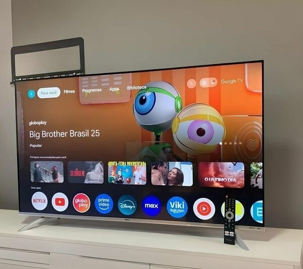 Téléviseur Smart 4K UHD