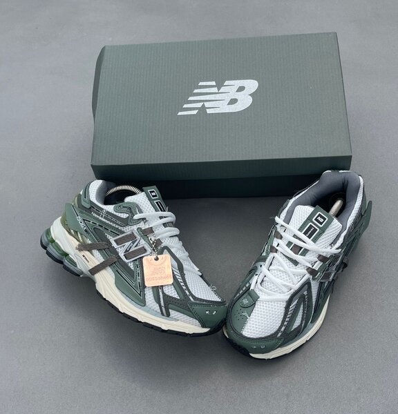 Baskets New Balance Vertes