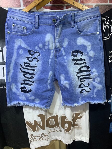 Shorts en denim déchiré