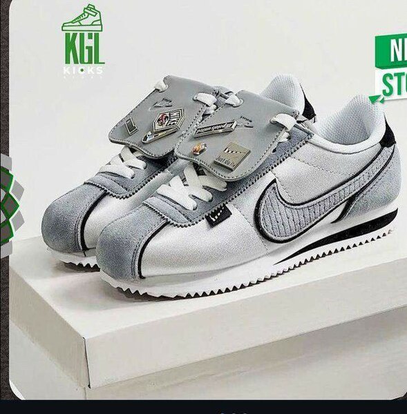 Sneakers tendance grises élégantes