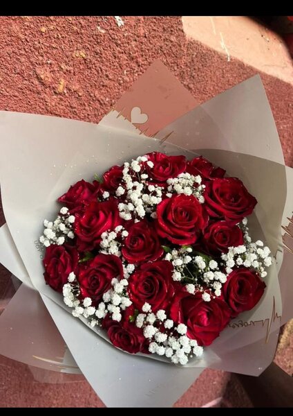 Bouquet de roses rouges élégantes