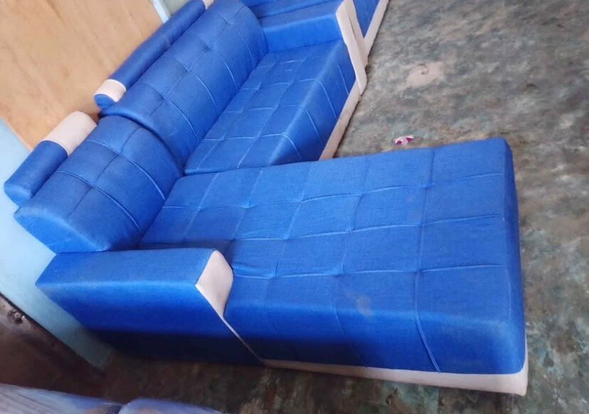 Canapé d'angle bleu moderne