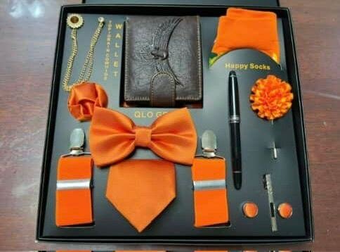 Men's Gift Set: Wallet & Accessories