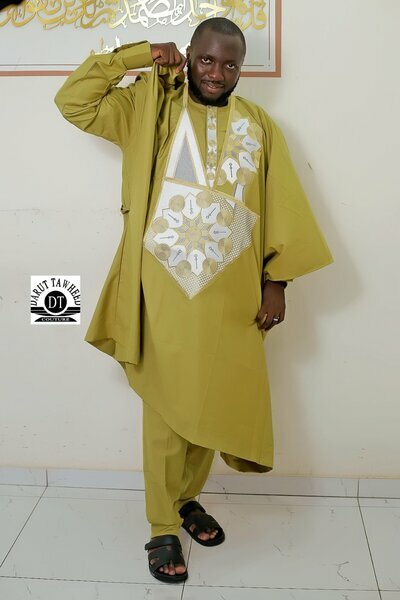 Ensemble 3 pièces jaune brodé