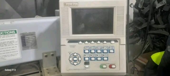 Machine à broder professionnelle