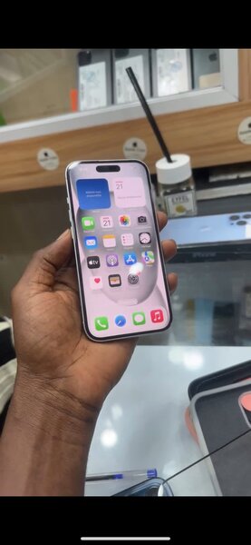 iPhone Blanc avec Écran Retina