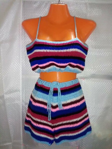 Ensemble crochet coloré