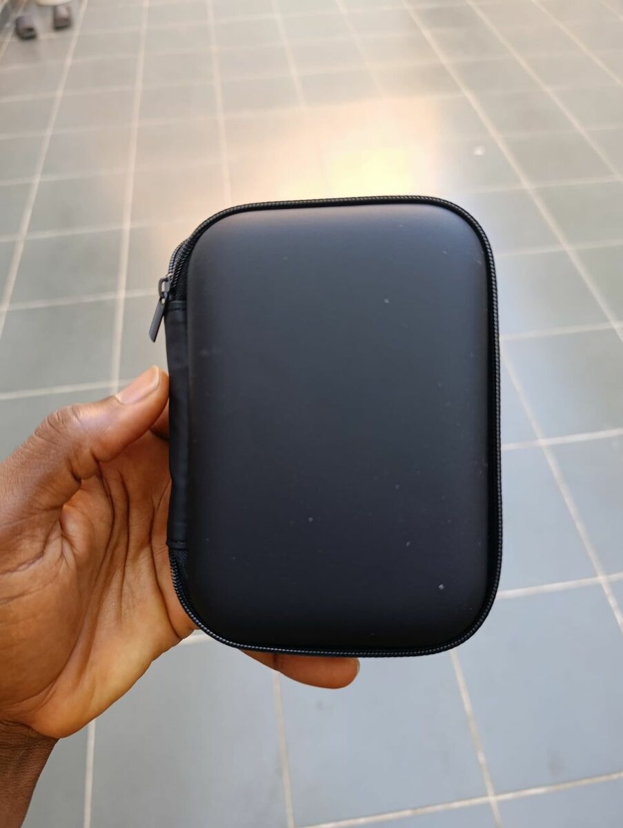 Étui de rangement compact