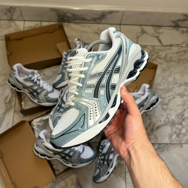 Baskets Sport Asics Performance