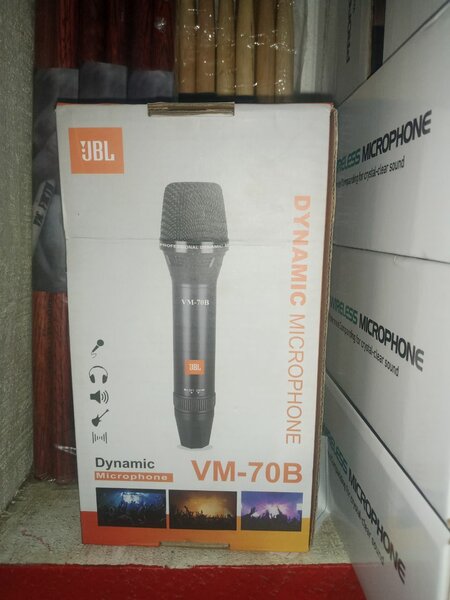 Microphone dynamique JBL VM-70