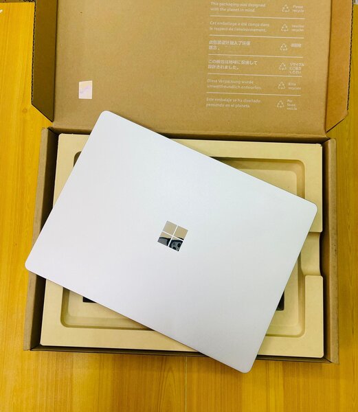 Microsoft Surface Go core i5