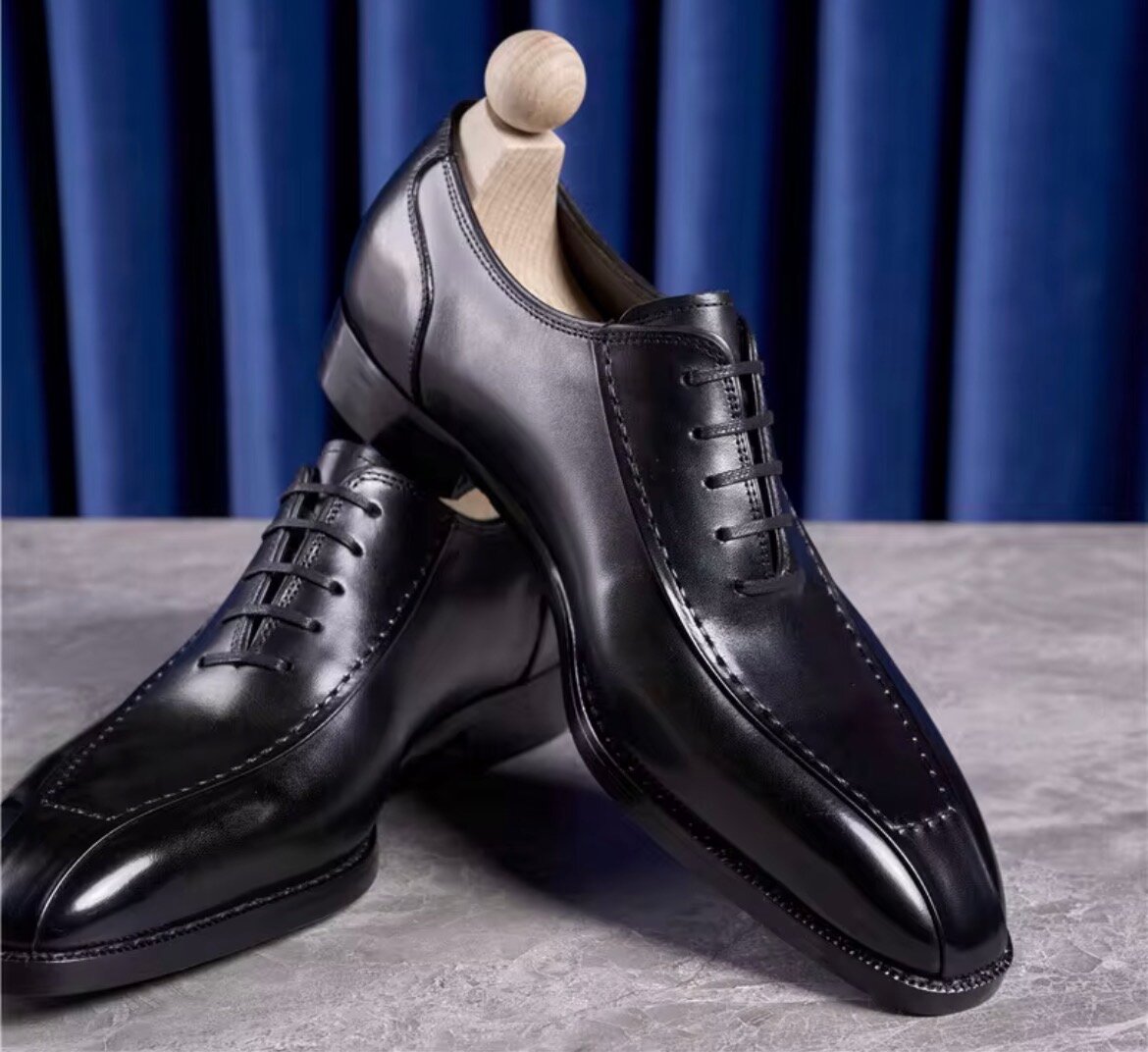 Chaussures habillées en cuir pour homme