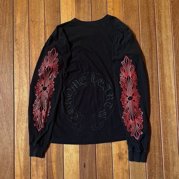 T-shirt à manches longues stylée