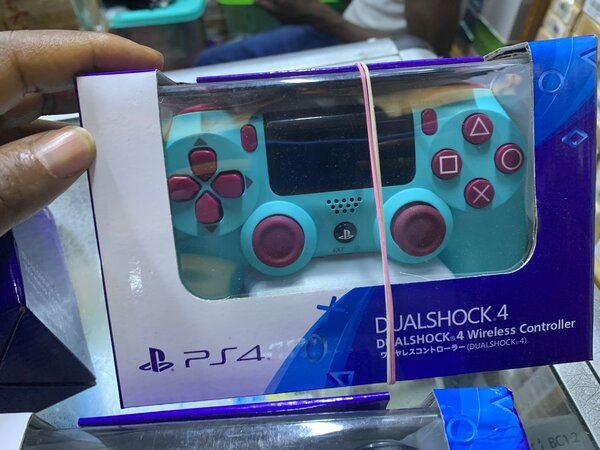 Manette PS4 DualShock 4 Sans Fil