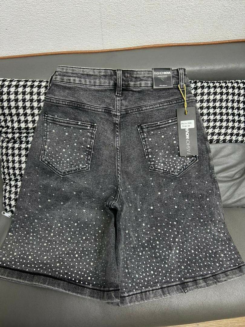 Short en jean noir élégant
