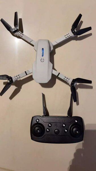 Drone DJI Mini 4 Pro avec télécommande