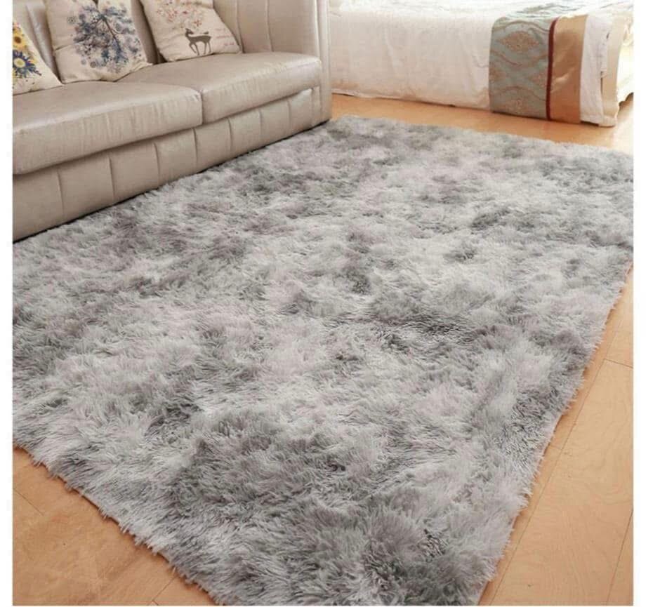 Tapis en peluche gris - Douceur pour votre intérieur