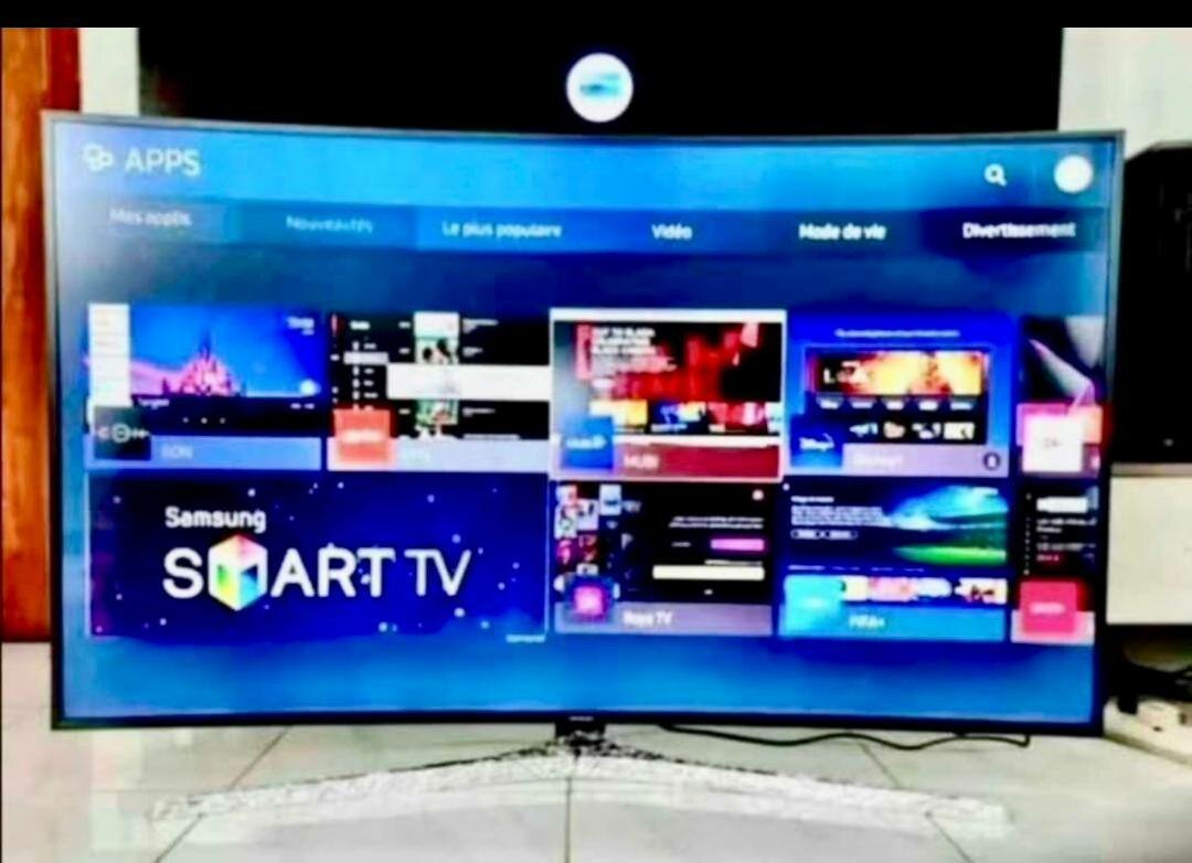 Télévision Samsung UHD Curved