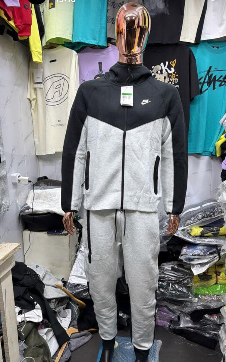 Men's Sports Tracksuit niketec