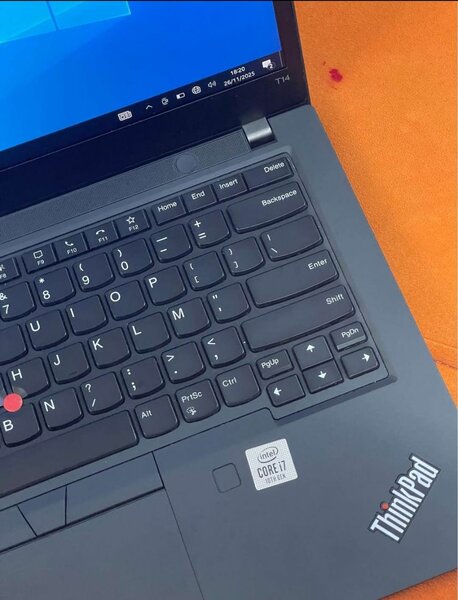 Ordinateur portable Lenovo ThinkPad 14"