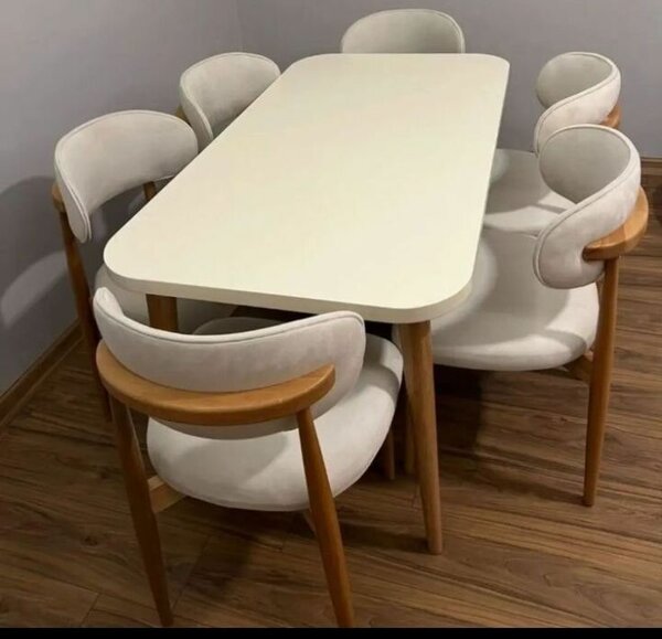 Table à manger scandinave avec 6 chaises