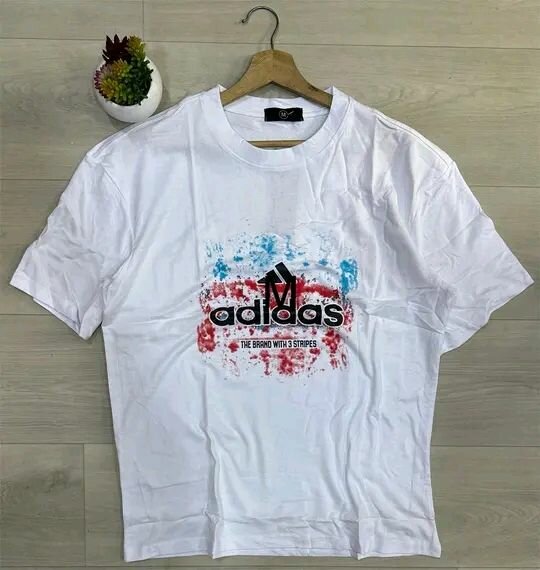 T-shirt imprimé tendance