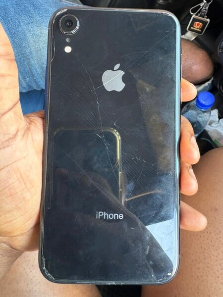iPhone XR Noir