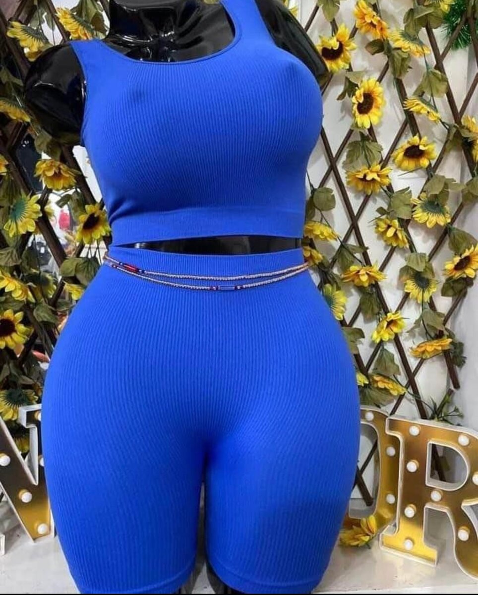 Ensemble de sport côtelé élégant